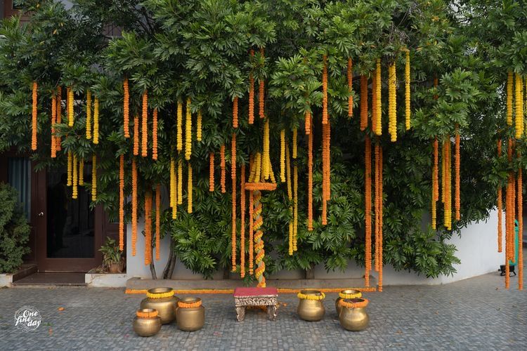 eco friendly haldi decoration ideas at home with natural materials